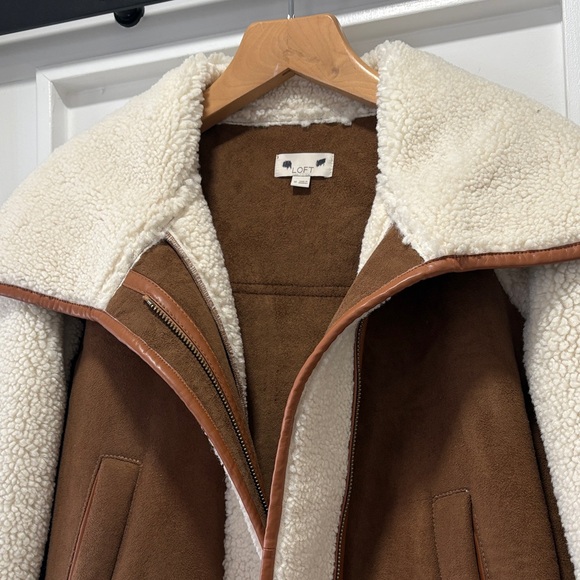 LOFT Ivory Cream Sherpa & Brown Faux Suede Moto Zip Jacket Coat Size Medium - Picture 9 of 15